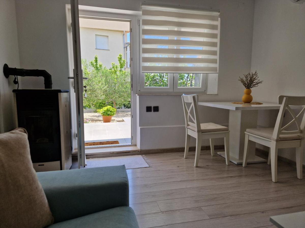 קרק Apartman Jurjevic מראה חיצוני תמונה