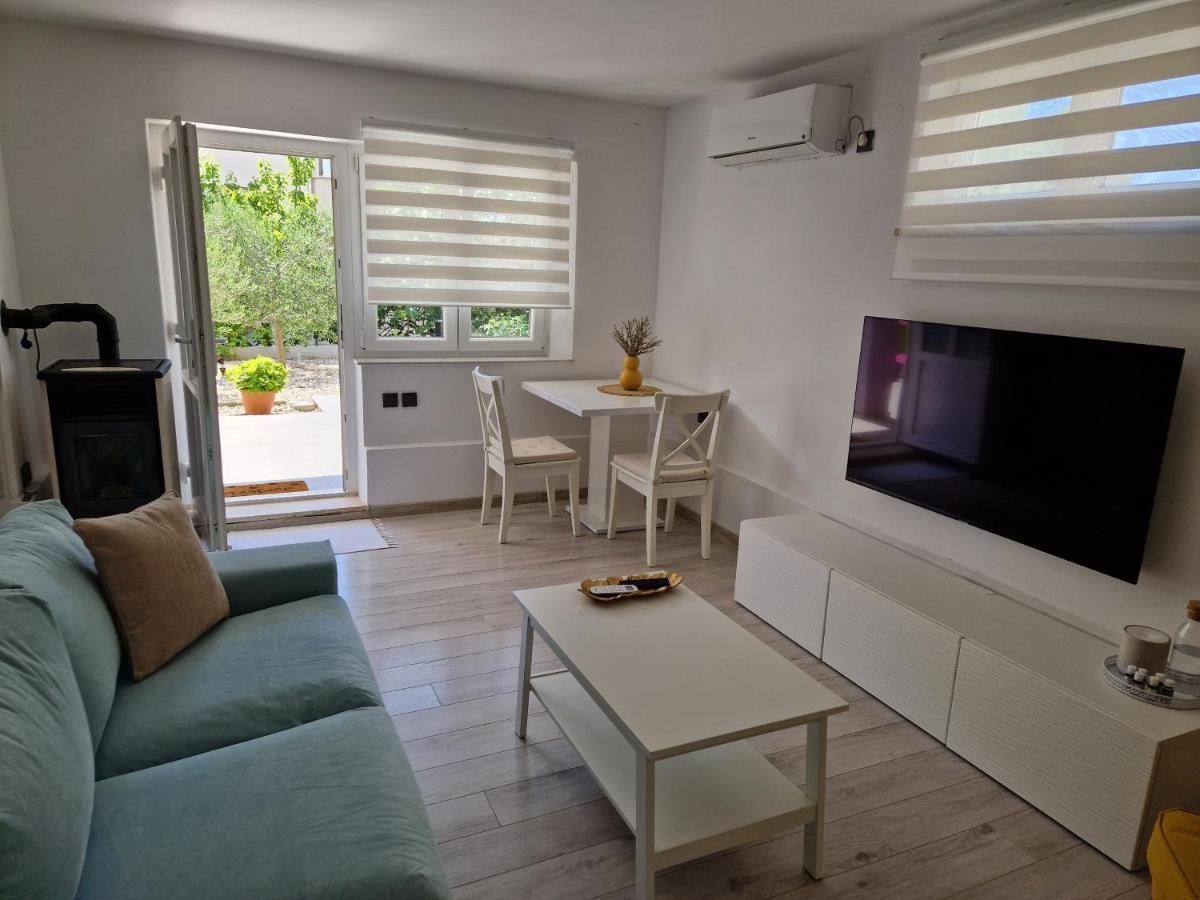 קרק Apartman Jurjevic מראה חיצוני תמונה